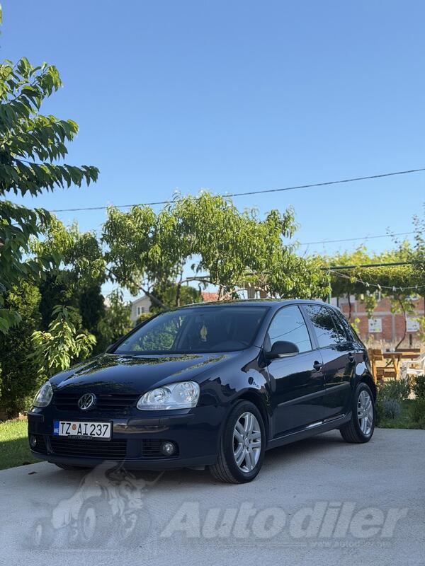 Volkswagen - Golf 5 - 1.9 TDI