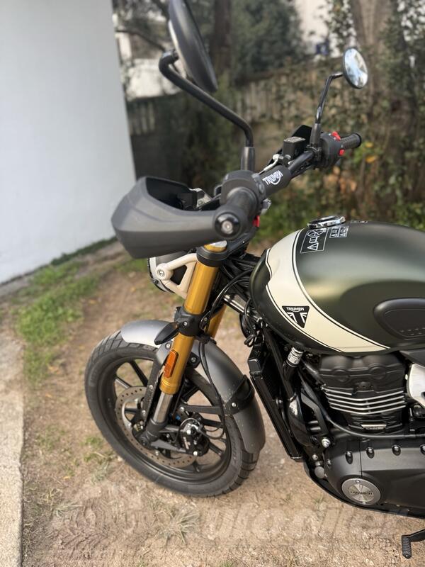 Triumph - scrambler 400