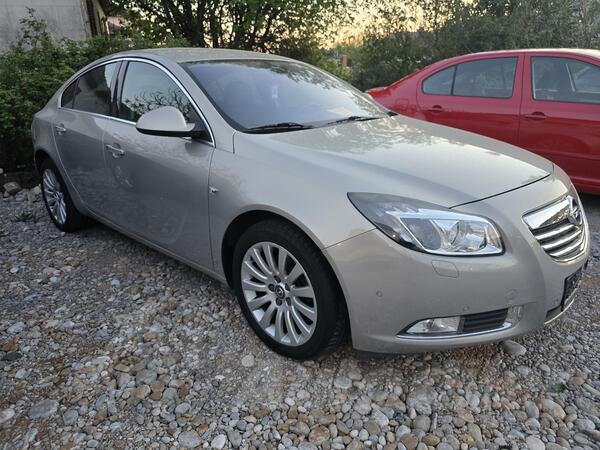 Opel - Insignia - 2.0cdti