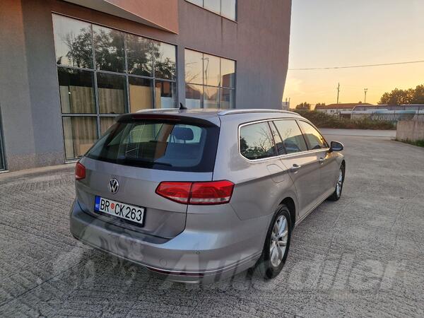 Volkswagen - Passat - 1.6 88kw