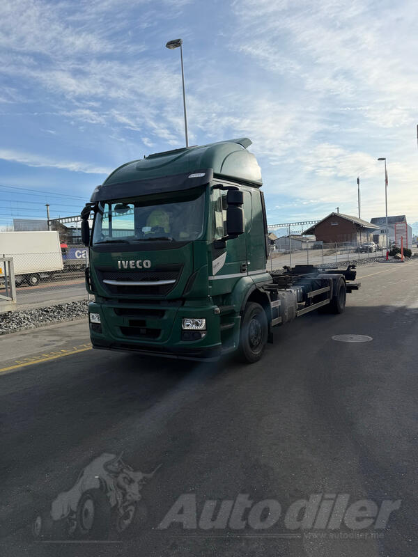 Iveco - kamion šasija / ACH647