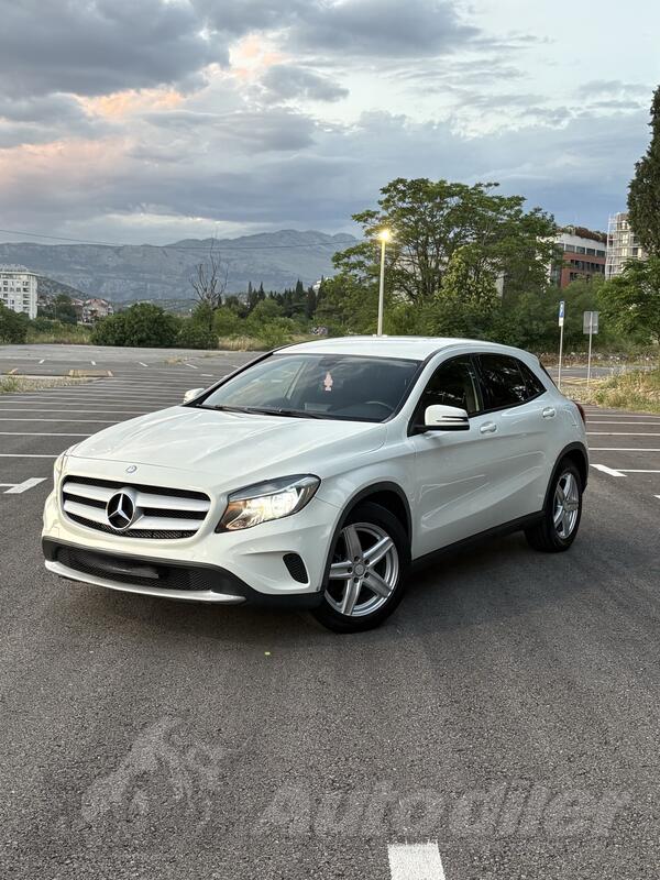 Mercedes Benz - GLA 200 - 2.2CDI