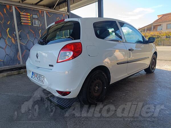 Renault - Clio - 1.5 dci