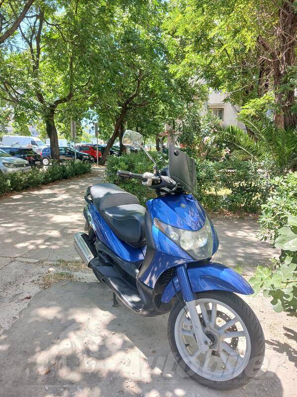 Piaggio - beverly 200