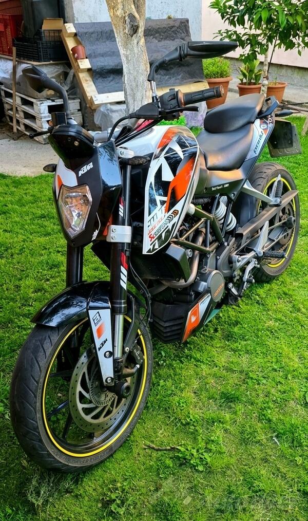 KTM - Duke