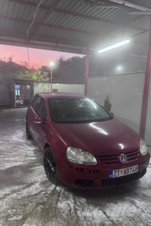 Volkswagen - Golf 5 - 1.9 TDI