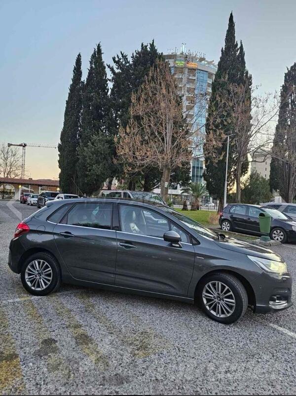 Citroen - C4 - 1.6 benzin