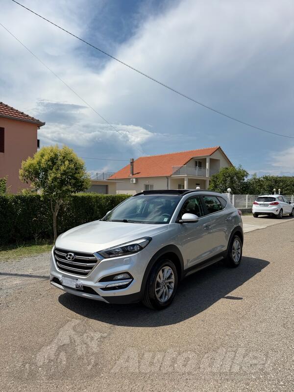 Hyundai - Tucson - 1.7 CRDI