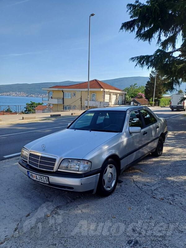 Mercedes Benz - C 180 - 1.8i