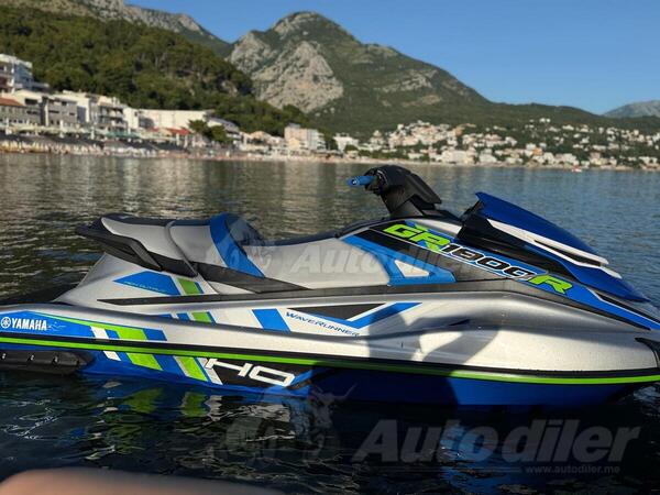 Yamaha - GP 1800 R