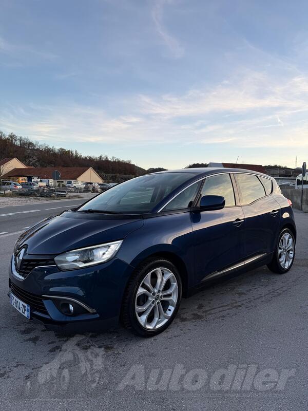 Renault - Scenic - 1.8 Dci
