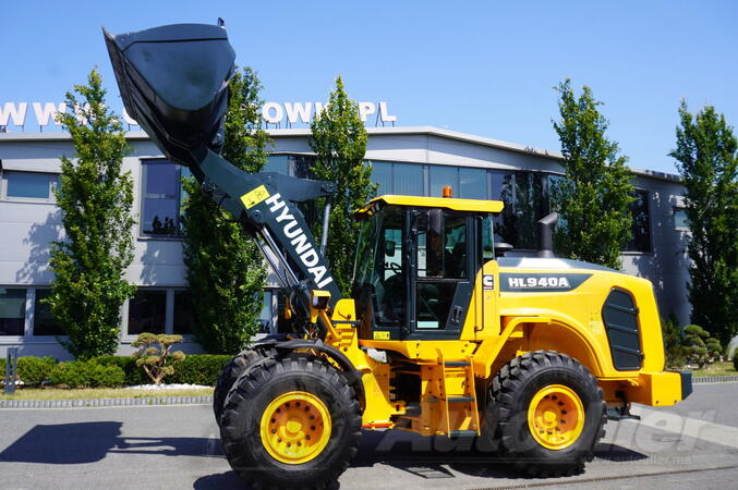 Hyundai - HL940A / Prednji zglobni utovarivač / 13,5 t / 2021 / FHM-0273