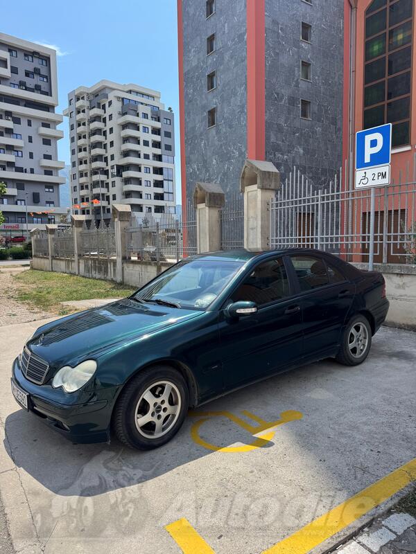 Mercedes Benz - C 220 - c220
