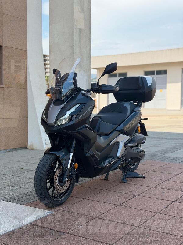 Honda - ADV350