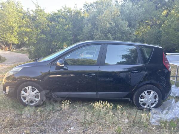 Renault - Scenic - 1.5 DCI