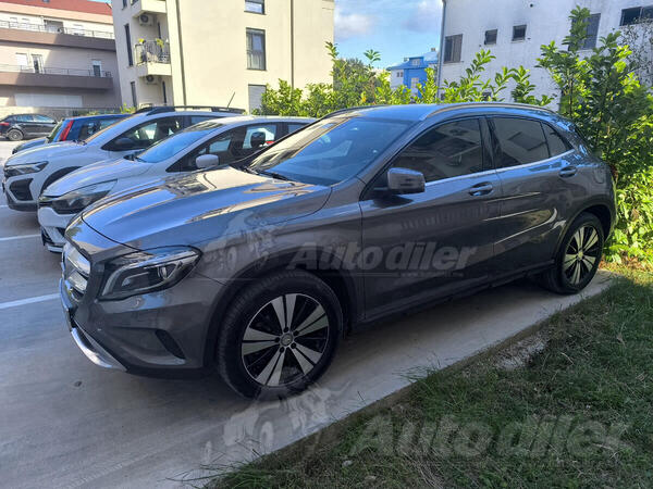 Mercedes Benz - GLA 200 - 2.2