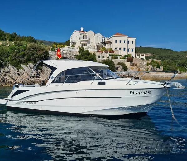 Beneteau - Antares 8