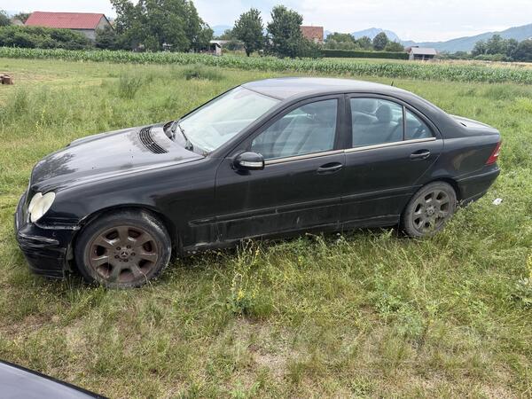 Mercedes Benz - C 200 - cdi