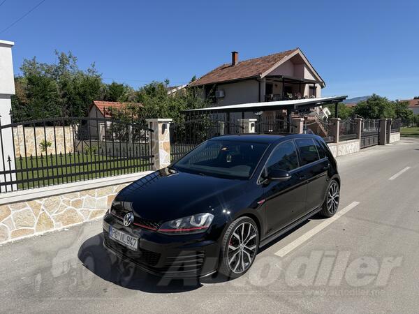 Volkswagen - Golf 7 - GTI