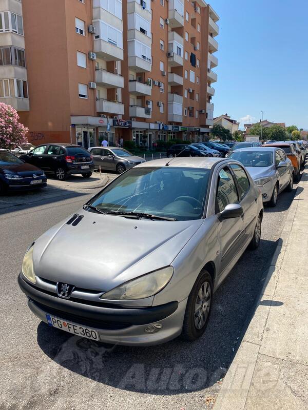 Peugeot - 206 - 1.1 Benzin