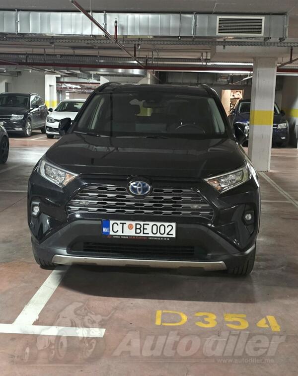 Toyota - RAV 4 - hibrid