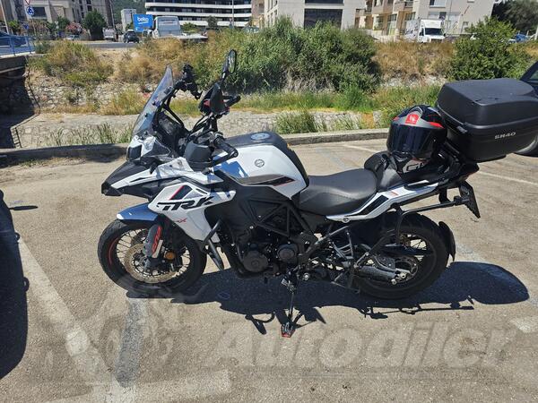 Benelli - TRK 502x