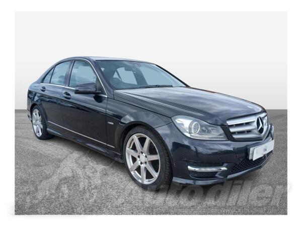 U djelovima Mercedes Benz - C 220