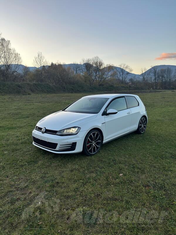 Volkswagen - Golf 7 - GTD 2.0 TDI