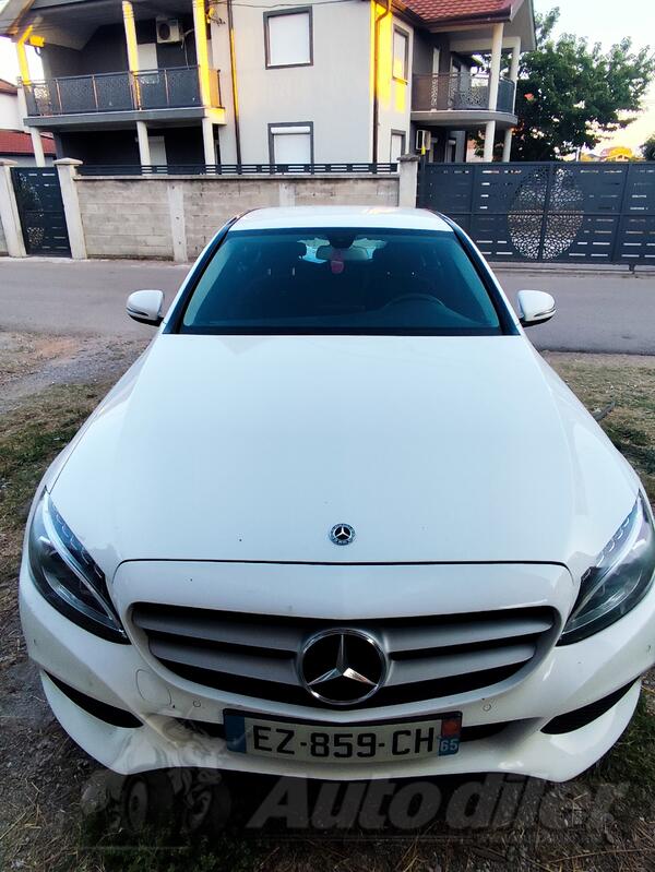 Mercedes Benz - C 200 - c200
