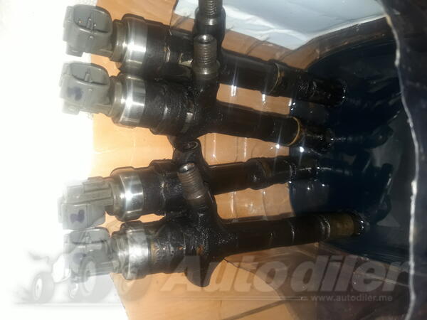 Dizne za Automobile - Toyota - Avensis Verso, RAV 4, Corolla, Avensis - 2001-2003