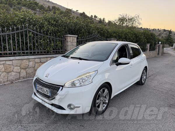 Peugeot - 208 - 1.6 Hdi Allure oprema
