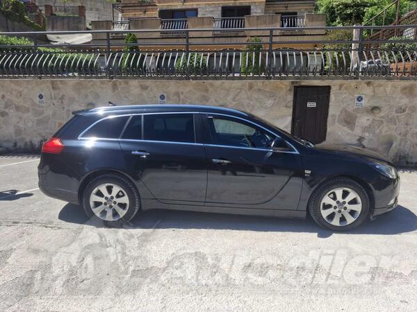 Opel - Insignia - 2.0 cdti