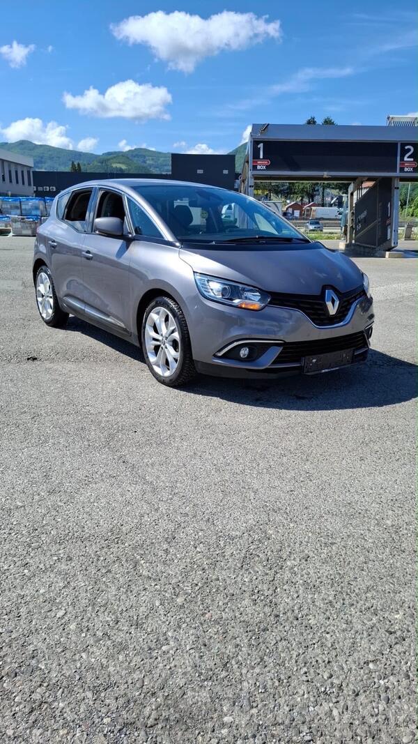 Renault - Scenic