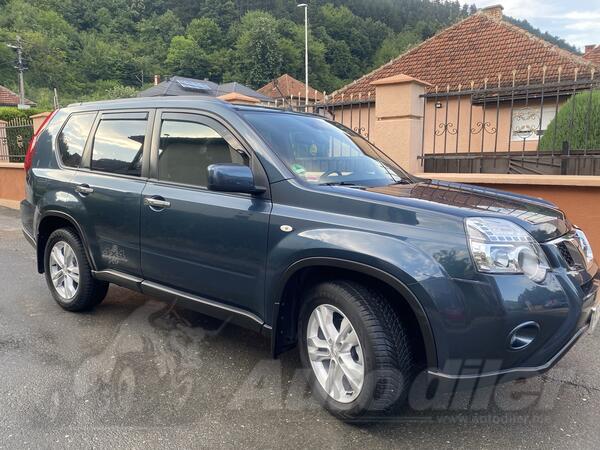 Nissan - X-Trail - 20 Dci