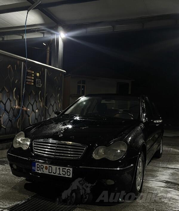 Mercedes Benz - C 220 - c 220