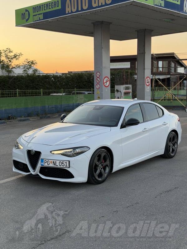 Alfa Romeo - Giulia - 2.2 JTDm Automatik