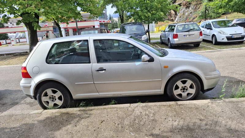 Volkswagen - Golf 4 - 1.6 benz