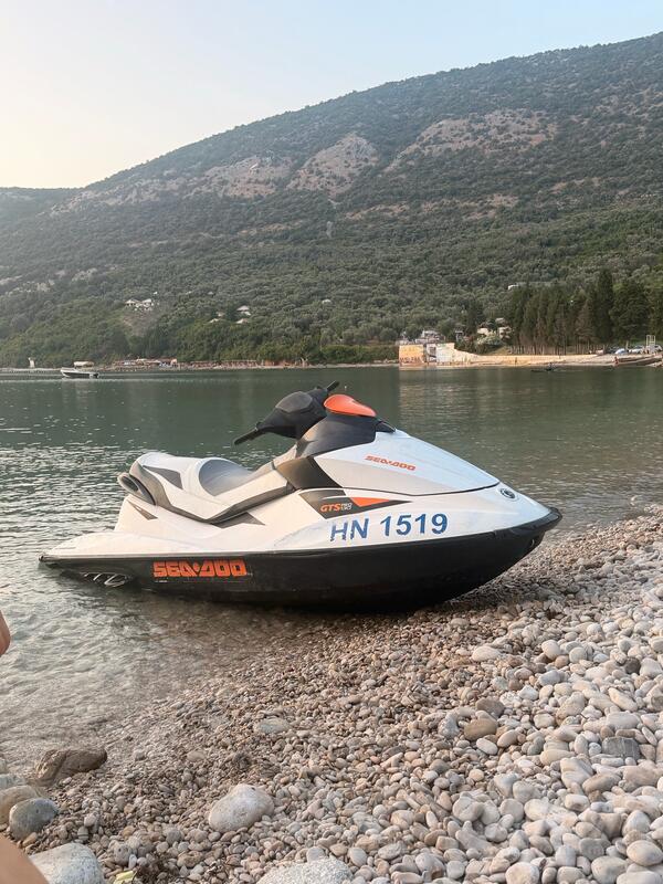 Sea-Doo - 130 gts pro