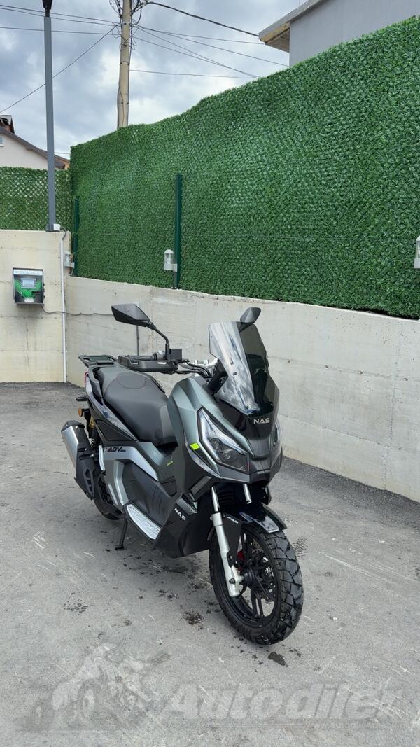 NAS - ADV200