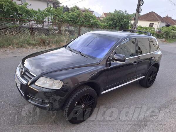 Volkswagen - Touareg - 2500