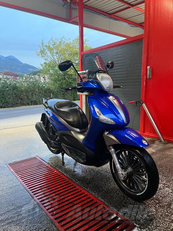 Piaggio - beverly