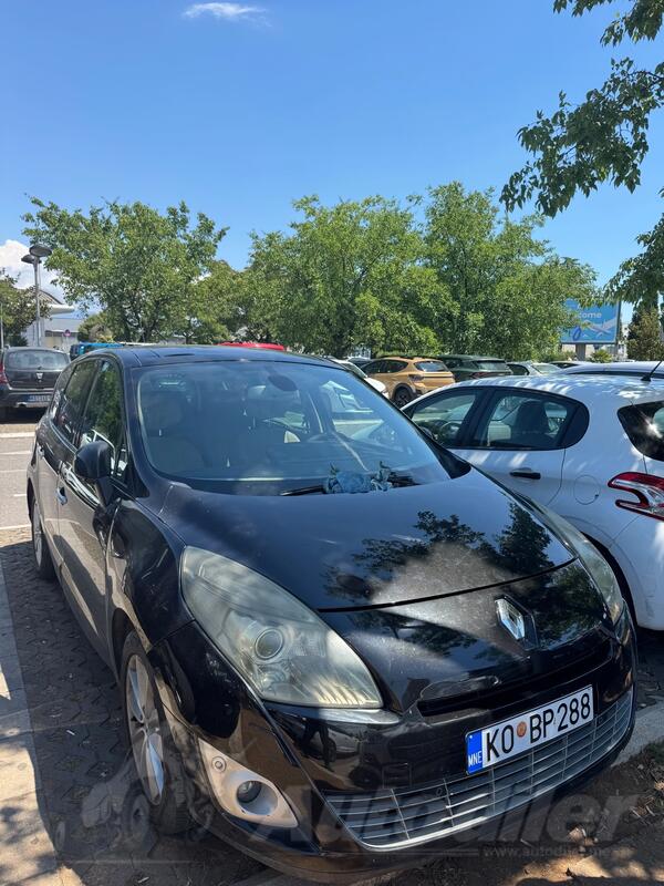 Renault - Grand Scenic - 2.0 DCi