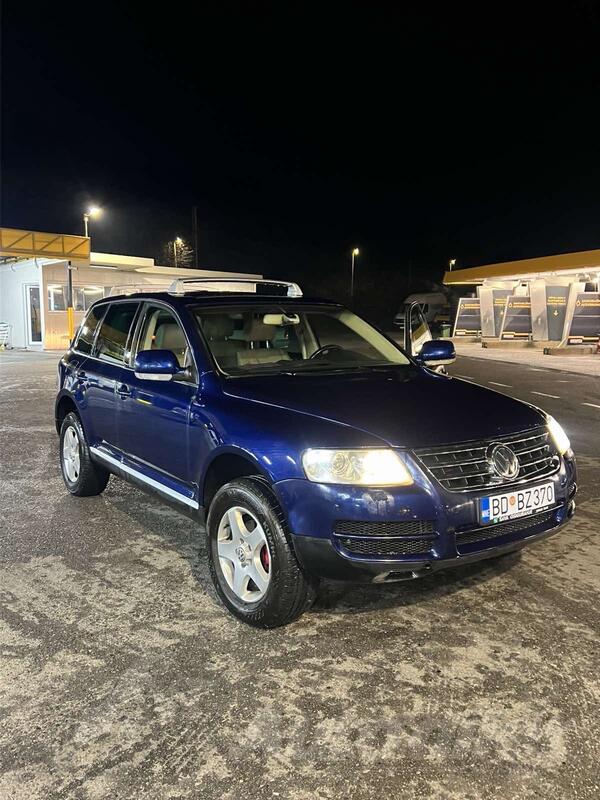 Volkswagen - Touareg - 2.5r5