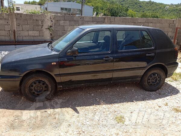 Volkswagen - Golf 3 - 1.6 100ks