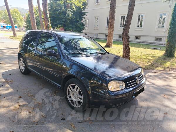 Volkswagen - Golf 4 - 1.6 benz 16V