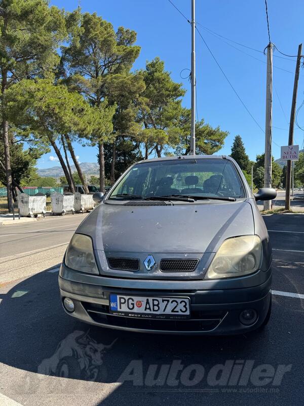 Renault - Scenic - 1.6 benzin-plin