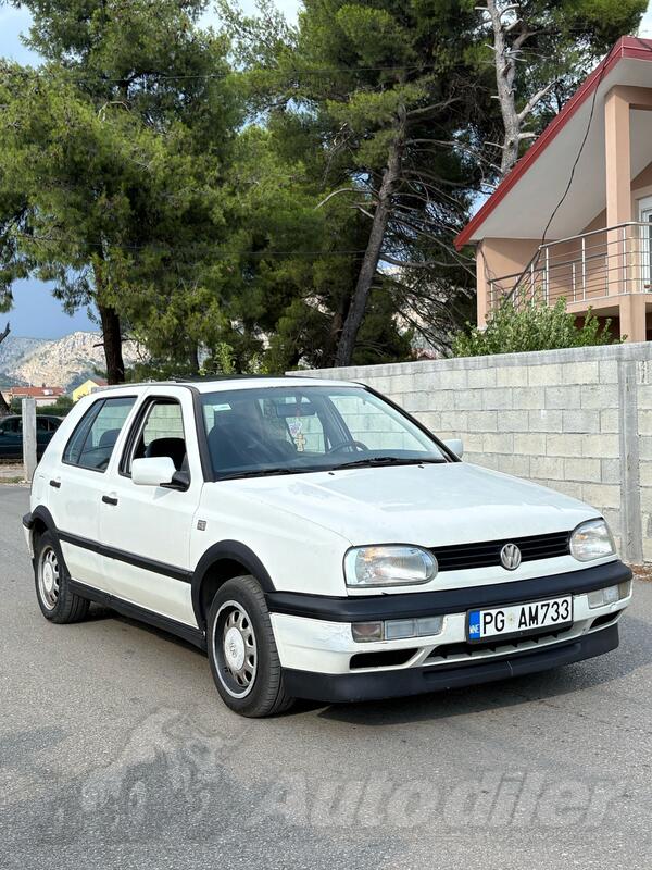 Volkswagen - Golf 3 - 1.6