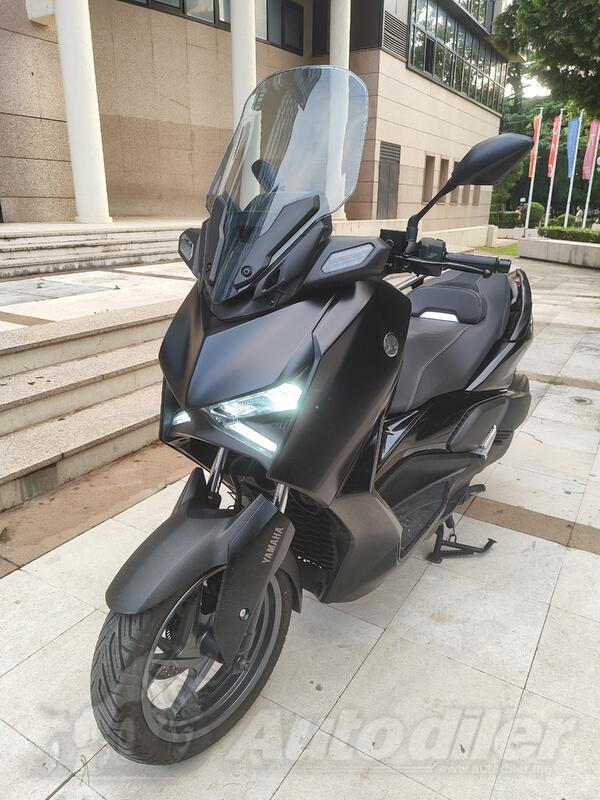 Yamaha - X Max 300 Tech Mach