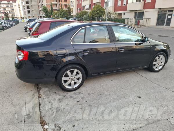 Volkswagen - Jetta - 1,9 tdi