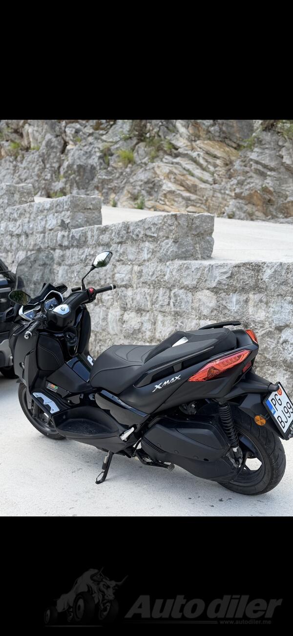 Yamaha - xmax
